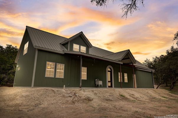 Backyard, Exterior, Facade, Farmhouse