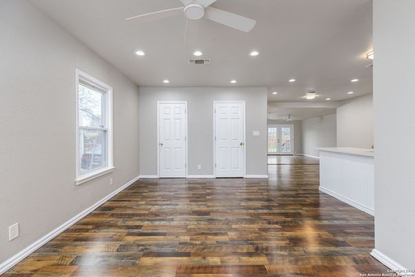 Empty room, Interior, Recessed Lighting, Wood Texture Flooring