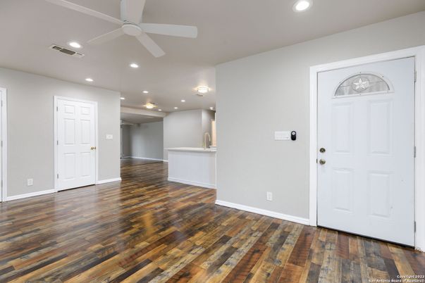 Empty room, Interior, Recessed Lighting, Wood Texture Flooring
