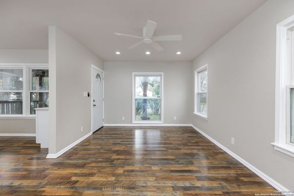 Empty room, Interior, Recessed Lighting, Wood Texture Flooring