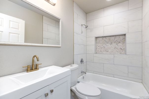 Bathroom, Interior, Marble Walls