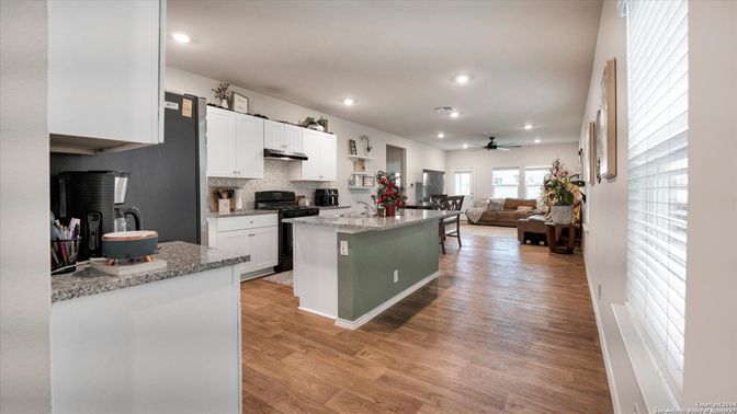 Interior, Kitchen, Recessed Lighting, Wood Texture Flooring