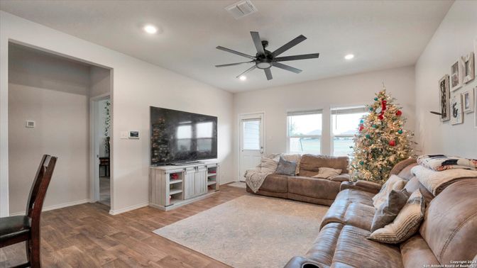 Interior, Living room, Recessed Lighting, Wood Texture Flooring