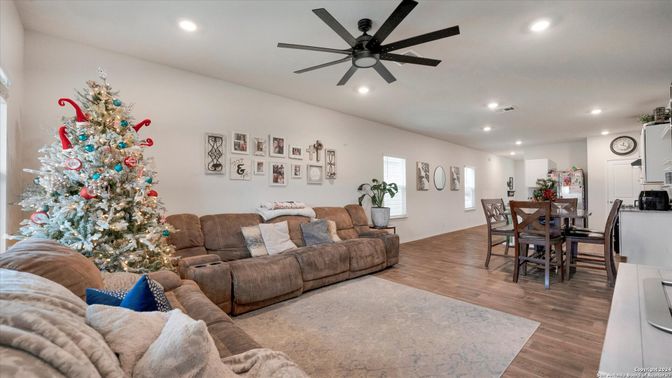 Dining room, Interior, Living room, Recessed Lighting, Wood Texture Flooring