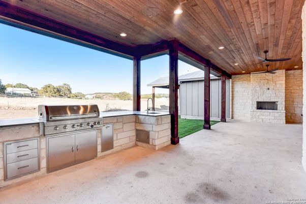 Exterior, Fireplace
