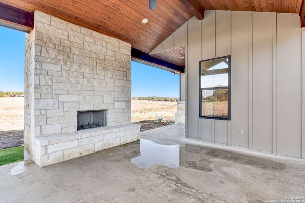 Exterior, Fireplace