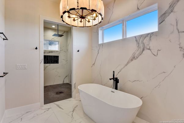 Bathroom, Free Standing Baths, Interior, Marble, Marble Walls
