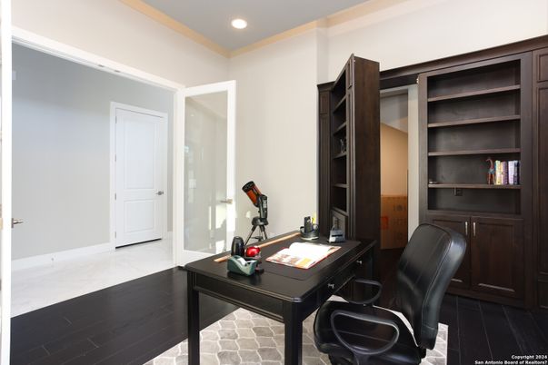 Home Office, Interior, Recessed Lighting, Wood Texture Flooring