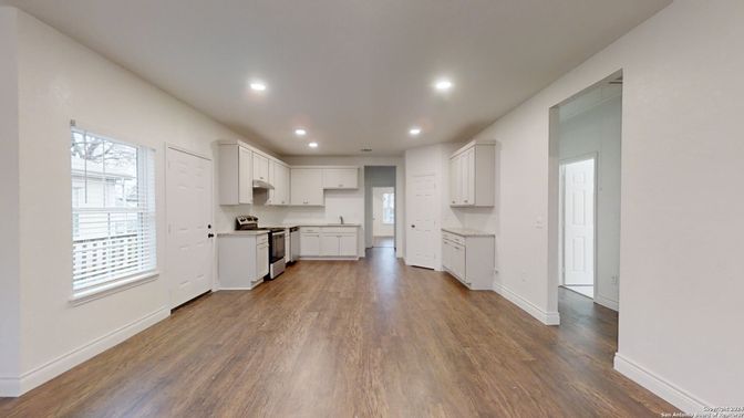 Interior, Kitchen, Recessed Lighting, Wood Texture Flooring