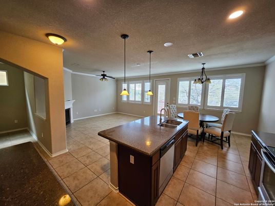 Dining room, Interior, Kitchen, Pendant Lights, Recessed Lighting