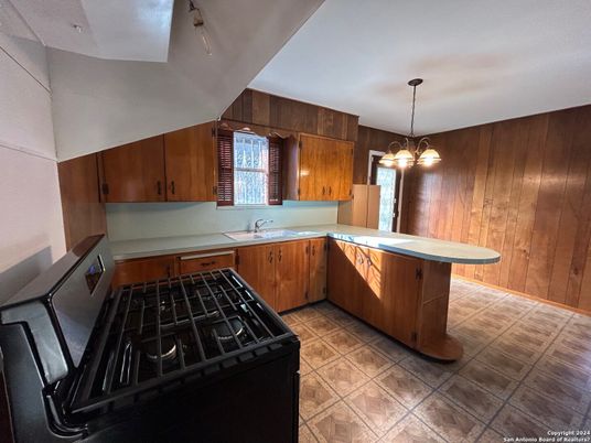 Interior, Kitchen, Pendant Lights, Wooden Walls