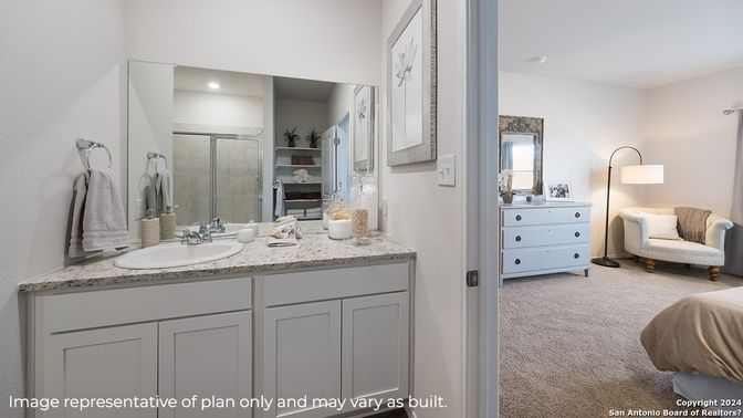 Bathroom, Dual Sink Vanities, Interior, Recessed Lighting