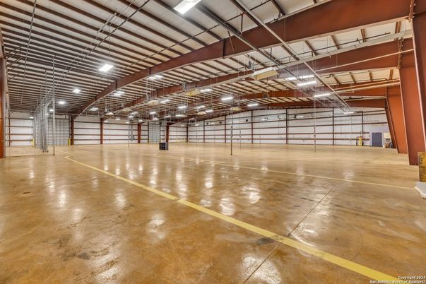 Garage, Interior