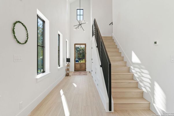 Interior, Pendant Lights, Wood Texture Flooring