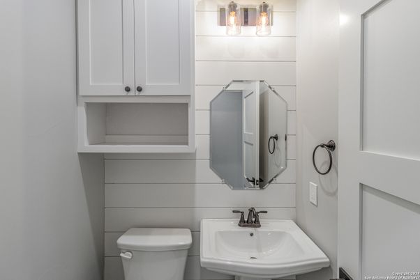 Bathroom, Interior