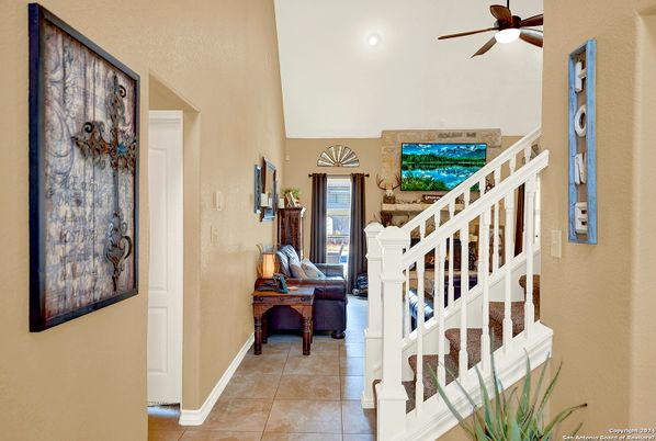 Interior, Piano, Recessed Lighting