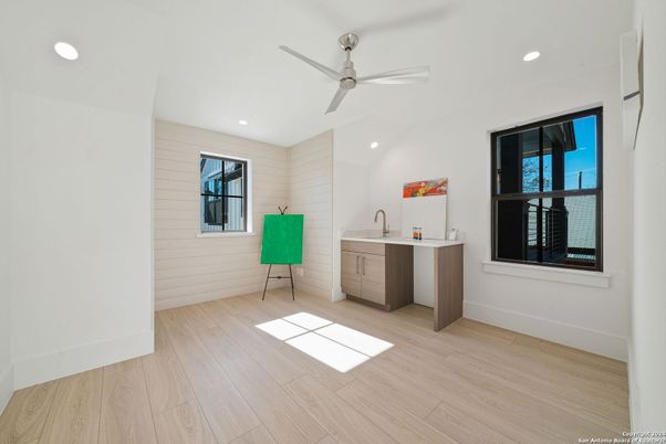Interior, Recessed Lighting, Wood Texture Flooring