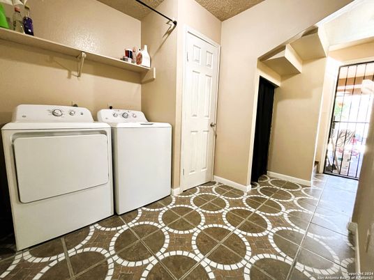 Interior, Washer