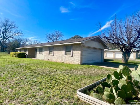 Backyard, Detached Garage, Exterior