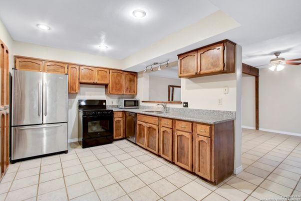 Interior, Kitchen, Recessed Lighting