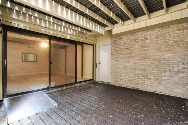Elevator, Empty room, Interior, Stone Walls