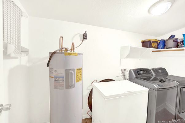 Interior, Washer