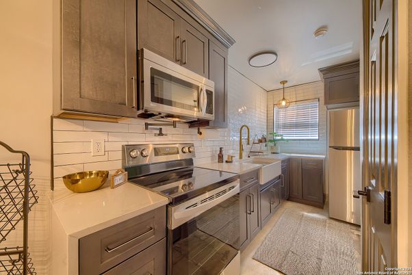 Interior, Kitchen, Pendant Lights, Stainless Steel Appliances