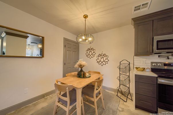 Dining room, Interior, Kitchen, Pendant Lights, Wood Texture Flooring