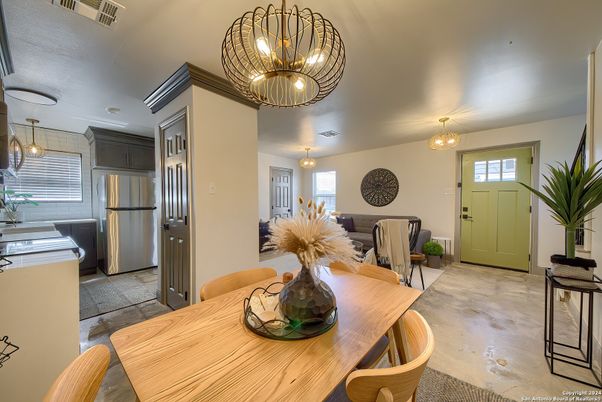 Dining room, Interior, Kitchen, Pendant Lights, Stainless Steel Appliances