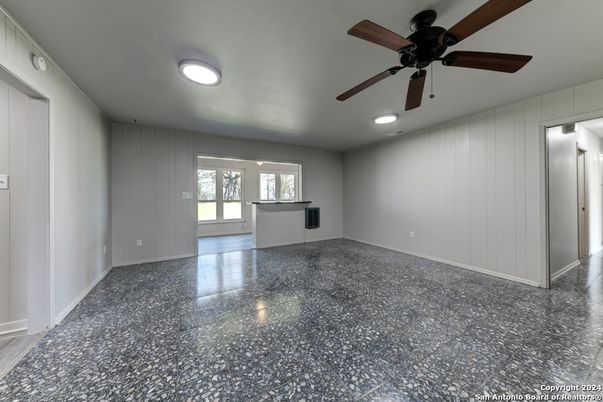 Empty room, Interior, Recessed Lighting