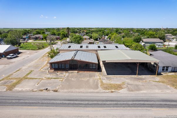 Exterior, Drone