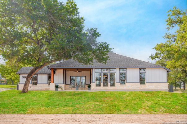 Backyard, Exterior, Facade, Ranch
