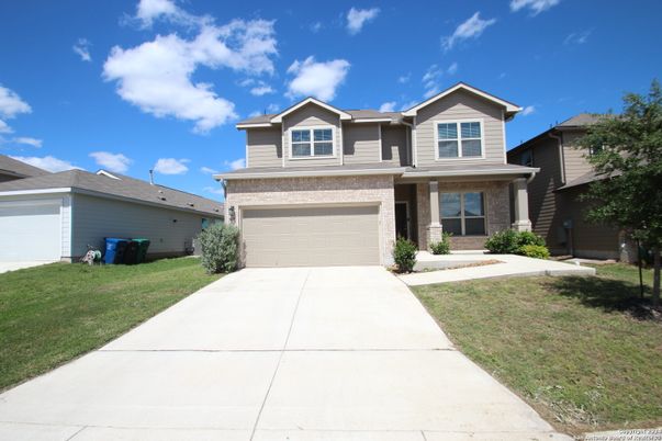 Attached, Exterior, Facade, American Craftsman