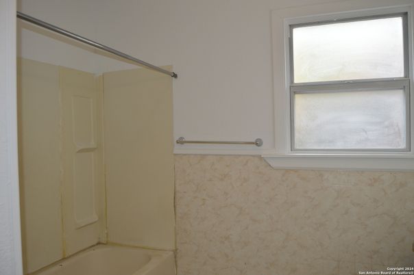 Bathroom, Empty room, Interior