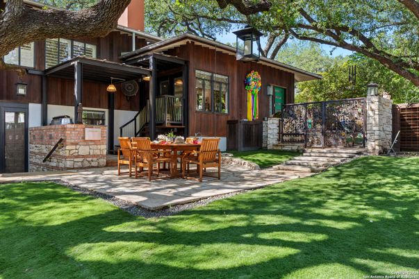 Backyard, Exterior
