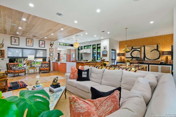 Chandelier, Dining room, Interior, Kitchen, Living room, Pendant Lights, Recessed Lighting, Stone Walls, Wooden Ceilings, Wood Texture Flooring