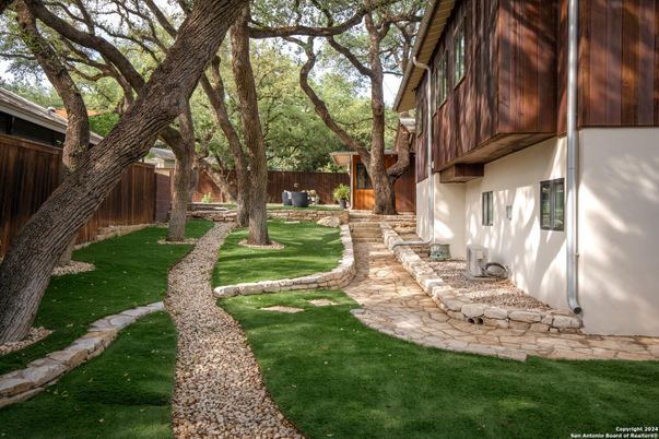 Backyard, Exterior