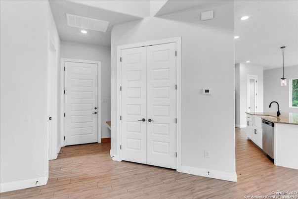 Interior, Kitchen, Pendant Lights, Recessed Lighting, Wood Texture Flooring