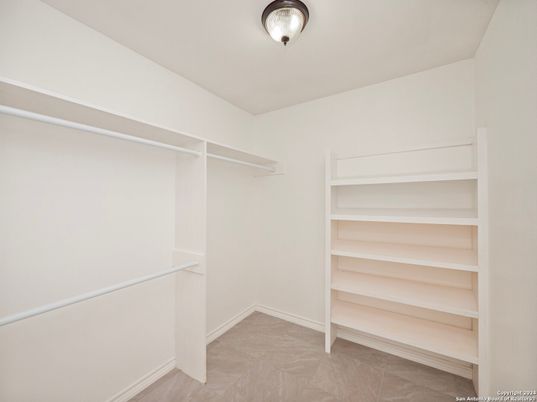 Interior, Walk-in Closets