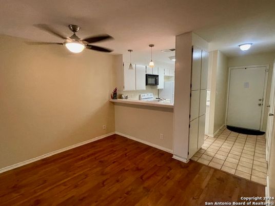 Interior, Kitchen, Pendant Lights, Wood Texture Flooring