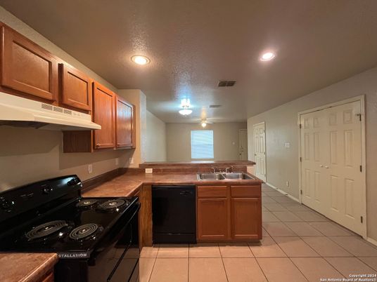 Interior, Kitchen, Recessed Lighting