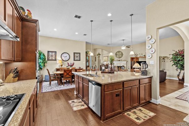 Dining room, Interior, Kitchen, Pendant Lights, Recessed Lighting, Wood Texture Flooring