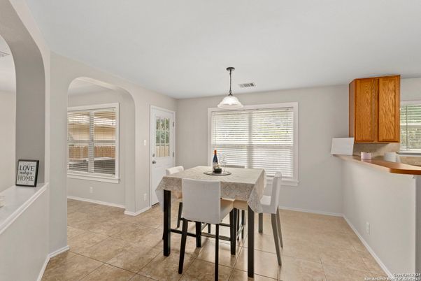 Dining room, Interior, Pendant Lights
