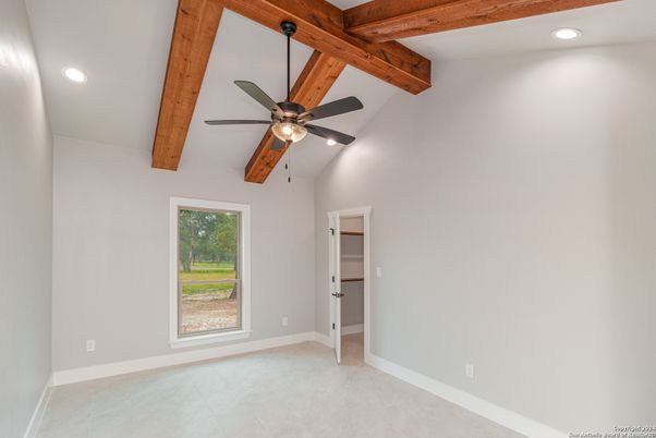 Empty room, Interior, Recessed Lighting, Wooden Beams