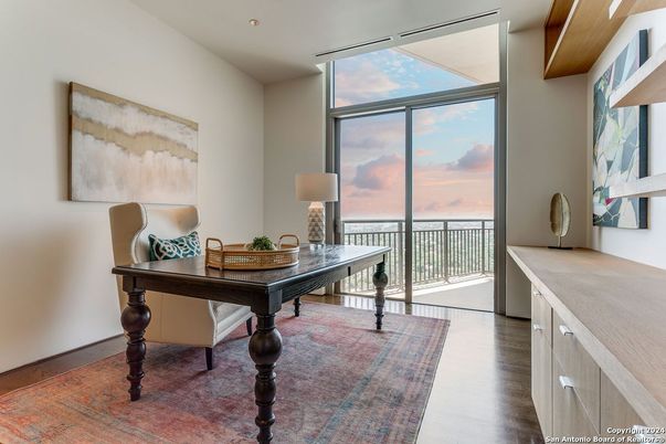 Home Office, Interior, Recessed Lighting, Wood Texture Flooring