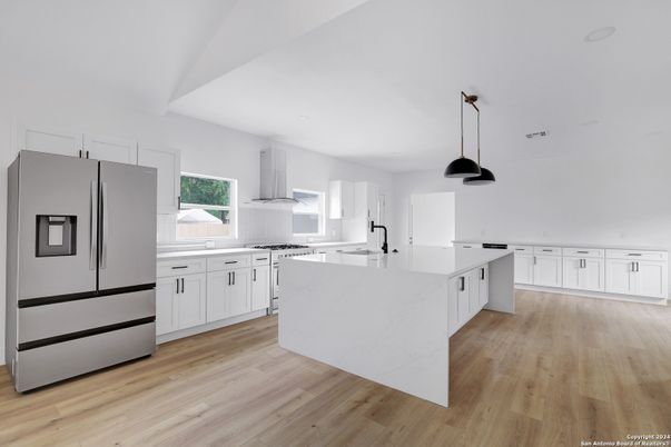 Interior, Kitchen, Pendant Lights, Recessed Lighting, Wood Texture Flooring