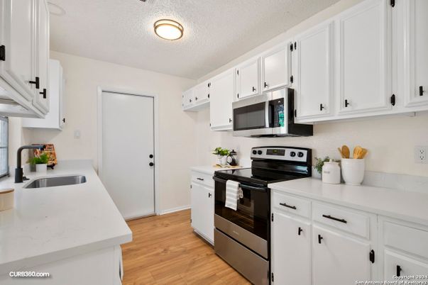 Interior, Kitchen, Wood Texture Flooring