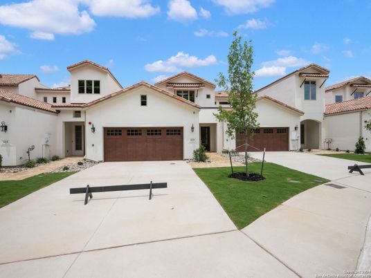 Attached, Exterior, Facade, Spanish Mediterranean