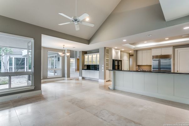 Chandelier, Interior, Kitchen, Recessed Lighting, Stainless Steel Appliances