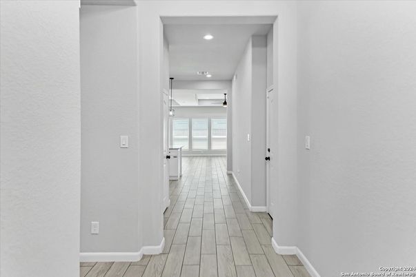 Interior, Pendant Lights, Recessed Lighting, Wood Texture Flooring